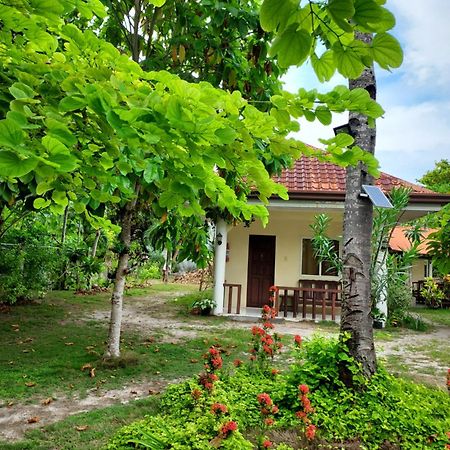 Celtis Resort Malapascua ö Exteriör bild